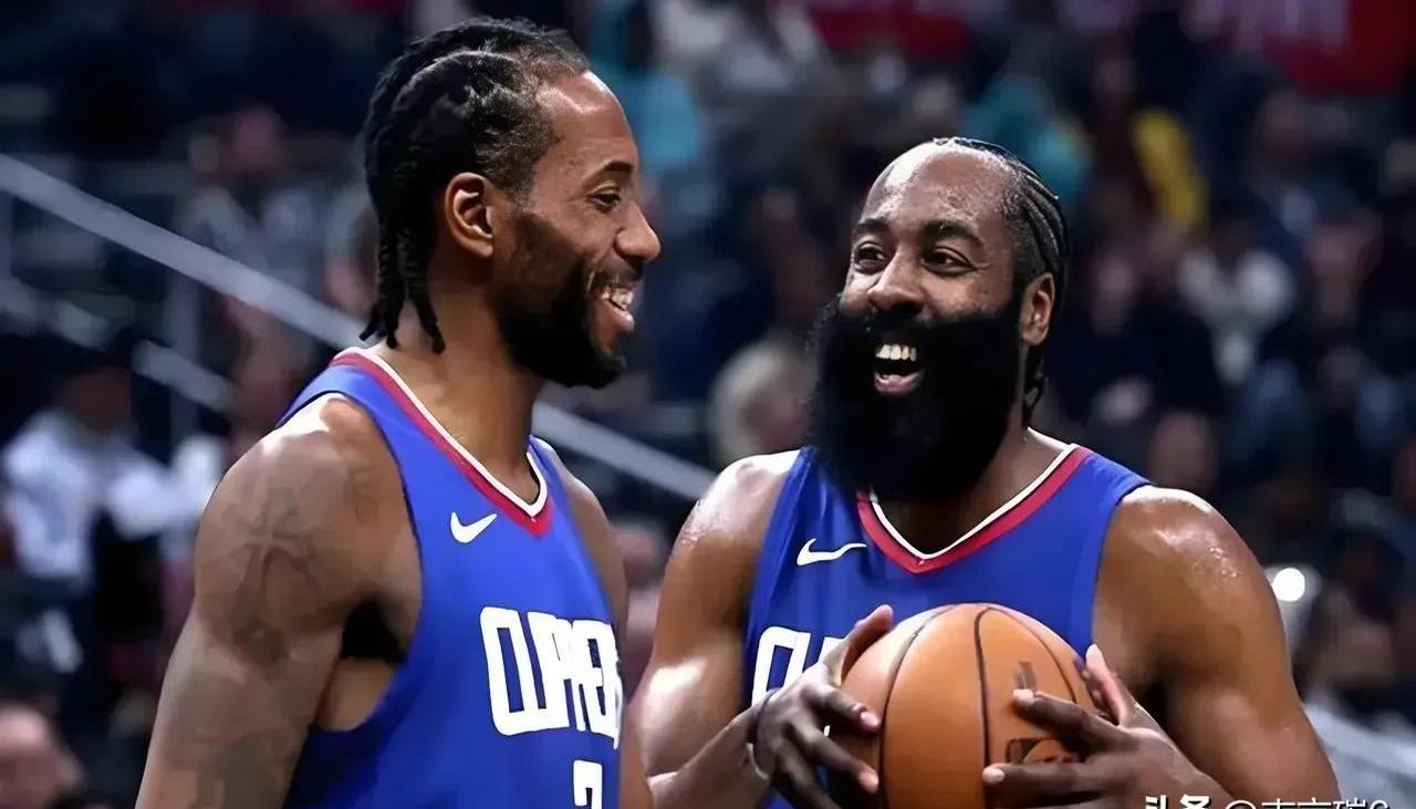 黄蜂完胜波兰男篮，哈登关键制胜的简单介绍