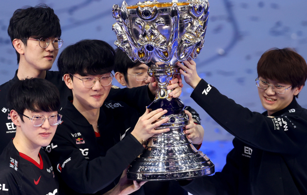 开云体育平台APP-关于LPL赛事精彩瞬间盘点，年度回顾震撼登场的信息