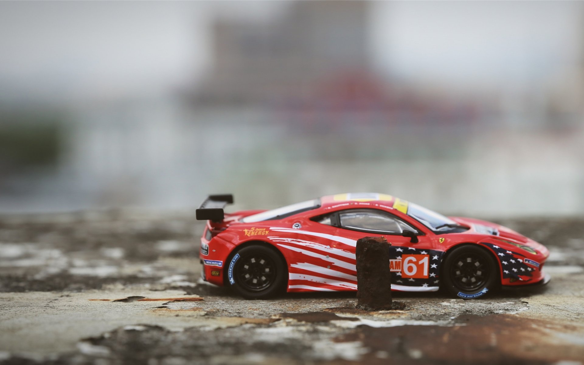 绿茵与赛道的二重奏,当F1冲线时,安菲尔德绝杀